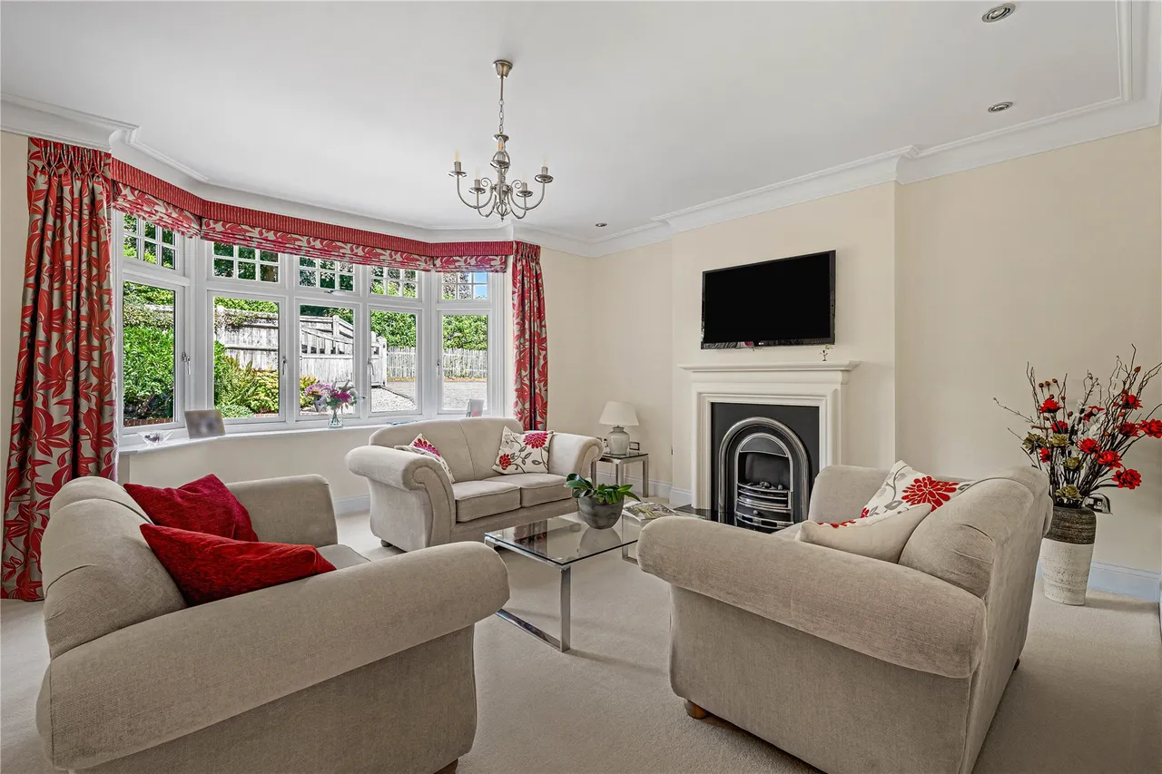 Hill Road, Haslemere, GU27, photo 3