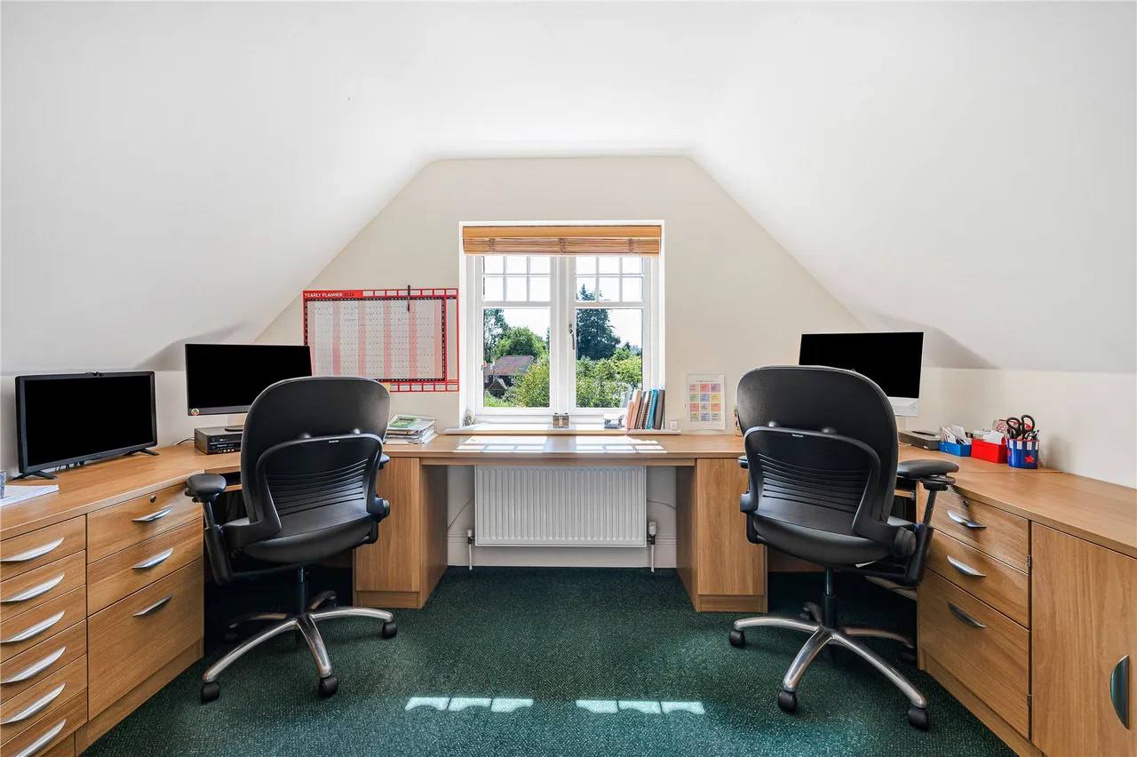Hill Road, Haslemere, GU27, photo 19