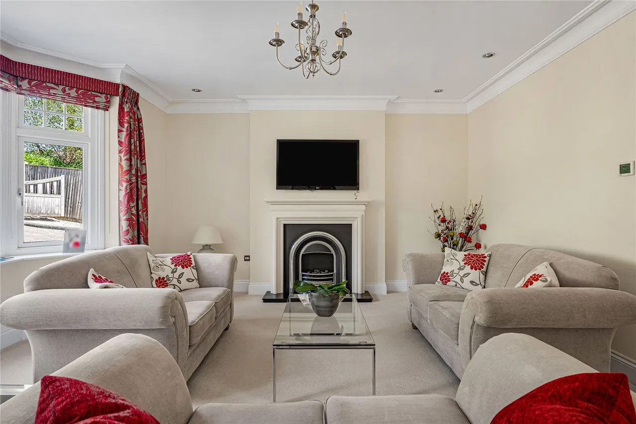 Hill Road, Haslemere, GU27, photo 4