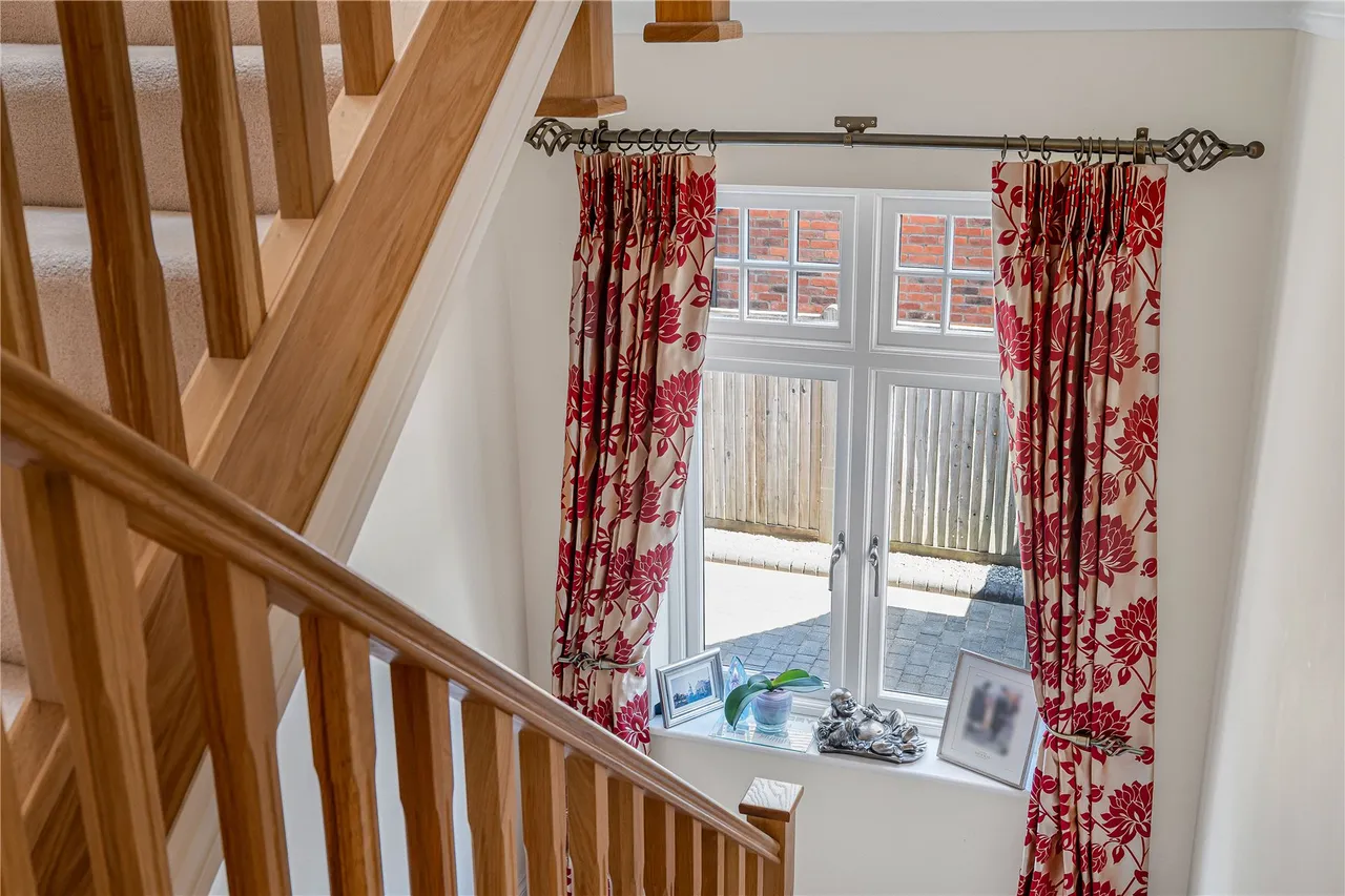 Hill Road, Haslemere, GU27, photo 10