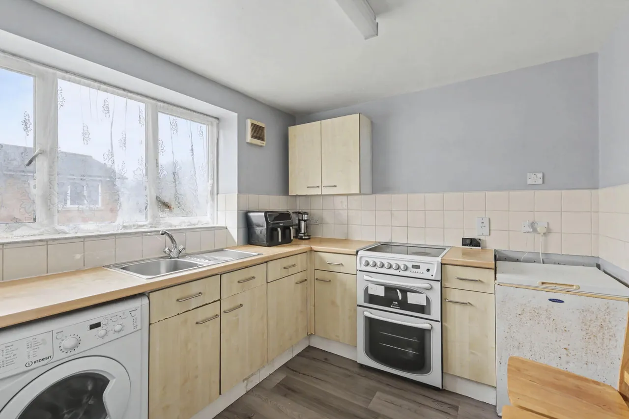 Bullsmoor Way, Waltham Cross, EN8, photo 3
