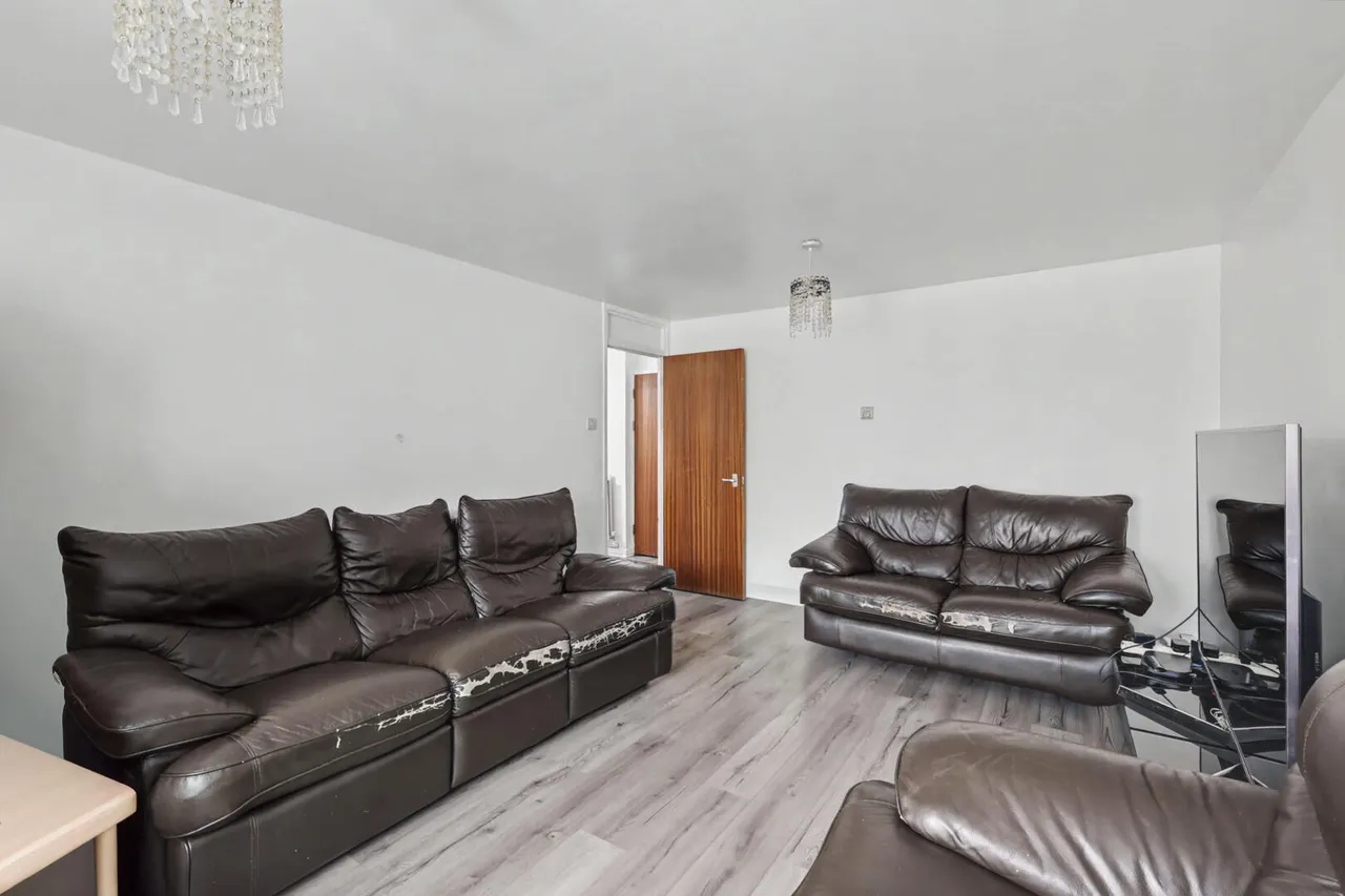Bullsmoor Way, Waltham Cross, EN8, photo 5