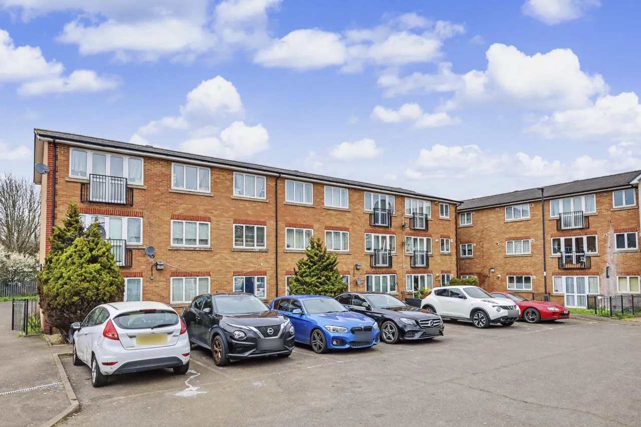 Bullsmoor Way, Waltham Cross, EN8, photo 12