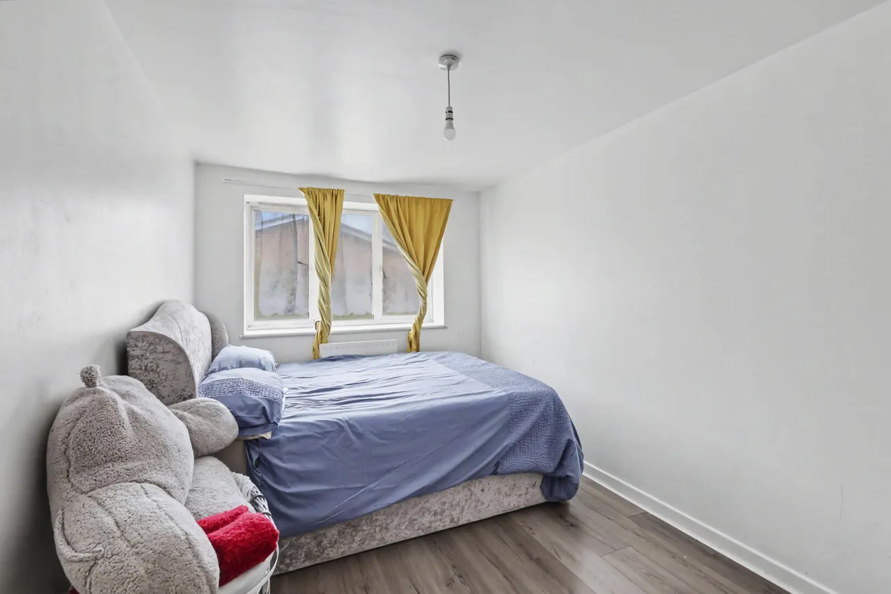 Bullsmoor Way, Waltham Cross, EN8, photo 9