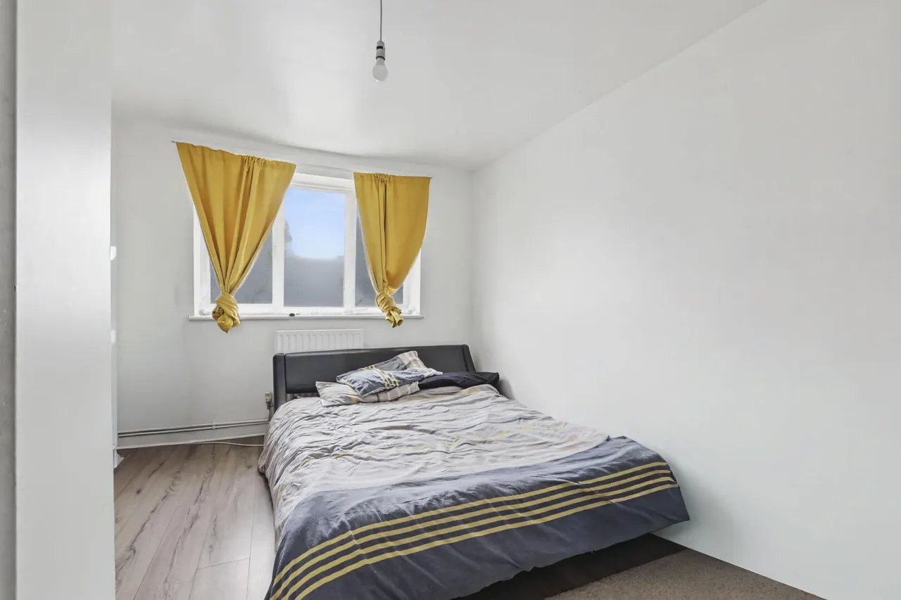 Bullsmoor Way, Waltham Cross, EN8, photo 10
