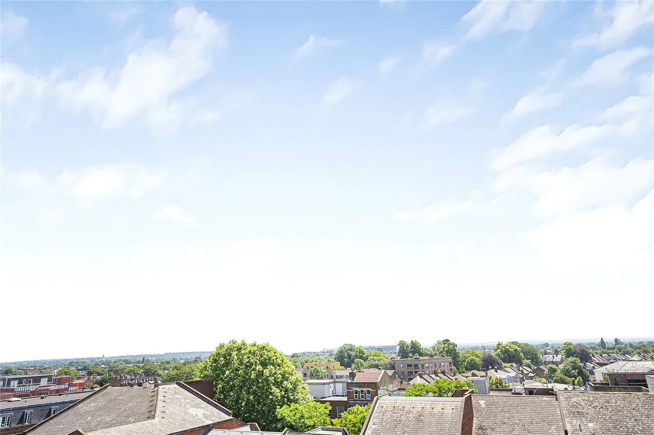 Prince Regent Road, Hounslow, TW3, photo 11