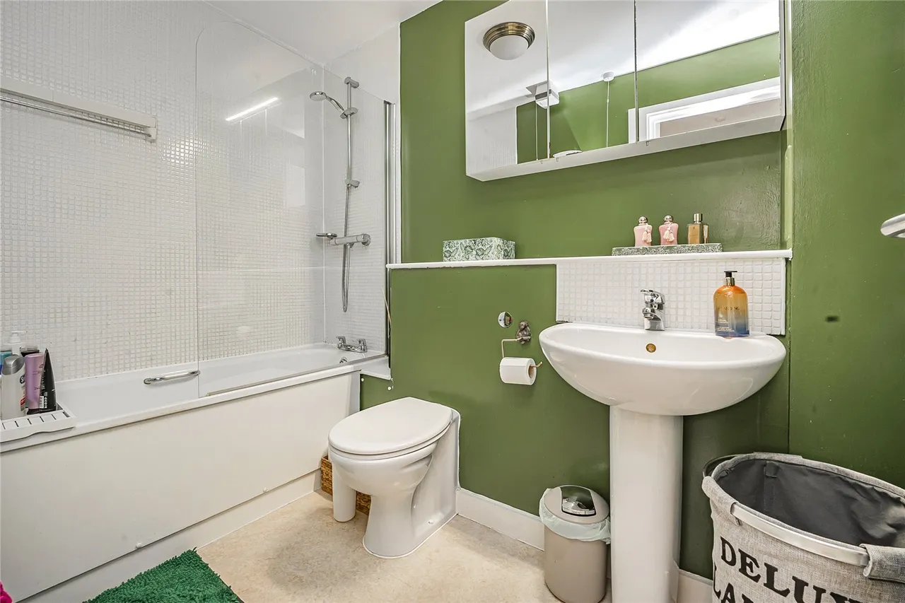 Prince Regent Road, Hounslow, TW3, photo 8