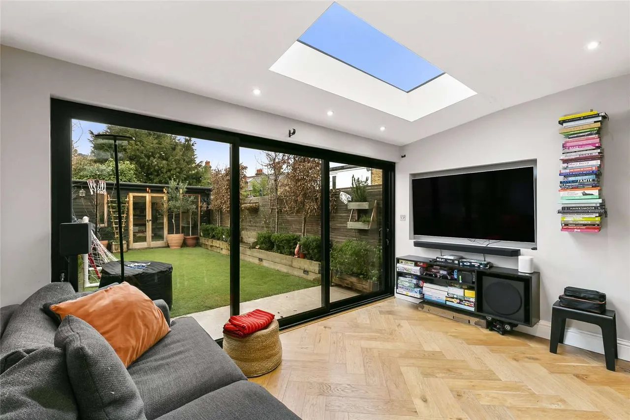 Hydethorpe Road, London, SW12 0JE, photo 4