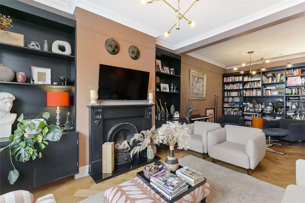 Hydethorpe Road, London, SW12 0JE, photo 2