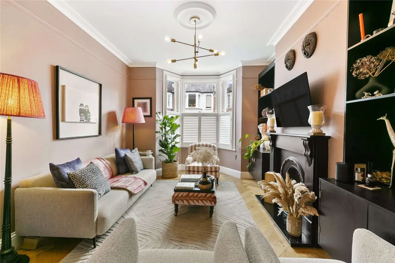 5 bed house for sale — Hydethorpe Road, London, SW12 0JE