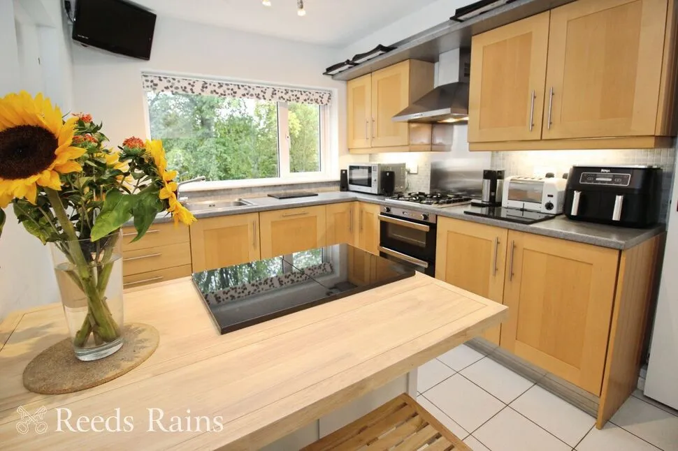Preston Road, Clayton-le-Woods, PR6, photo 12