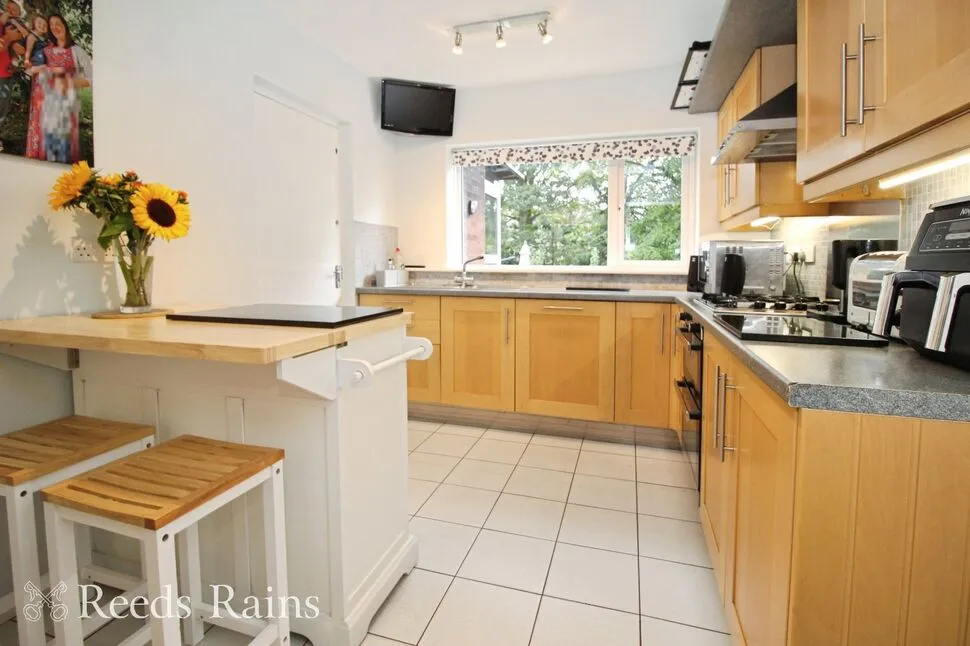 Preston Road, Clayton-le-Woods, PR6, photo 11