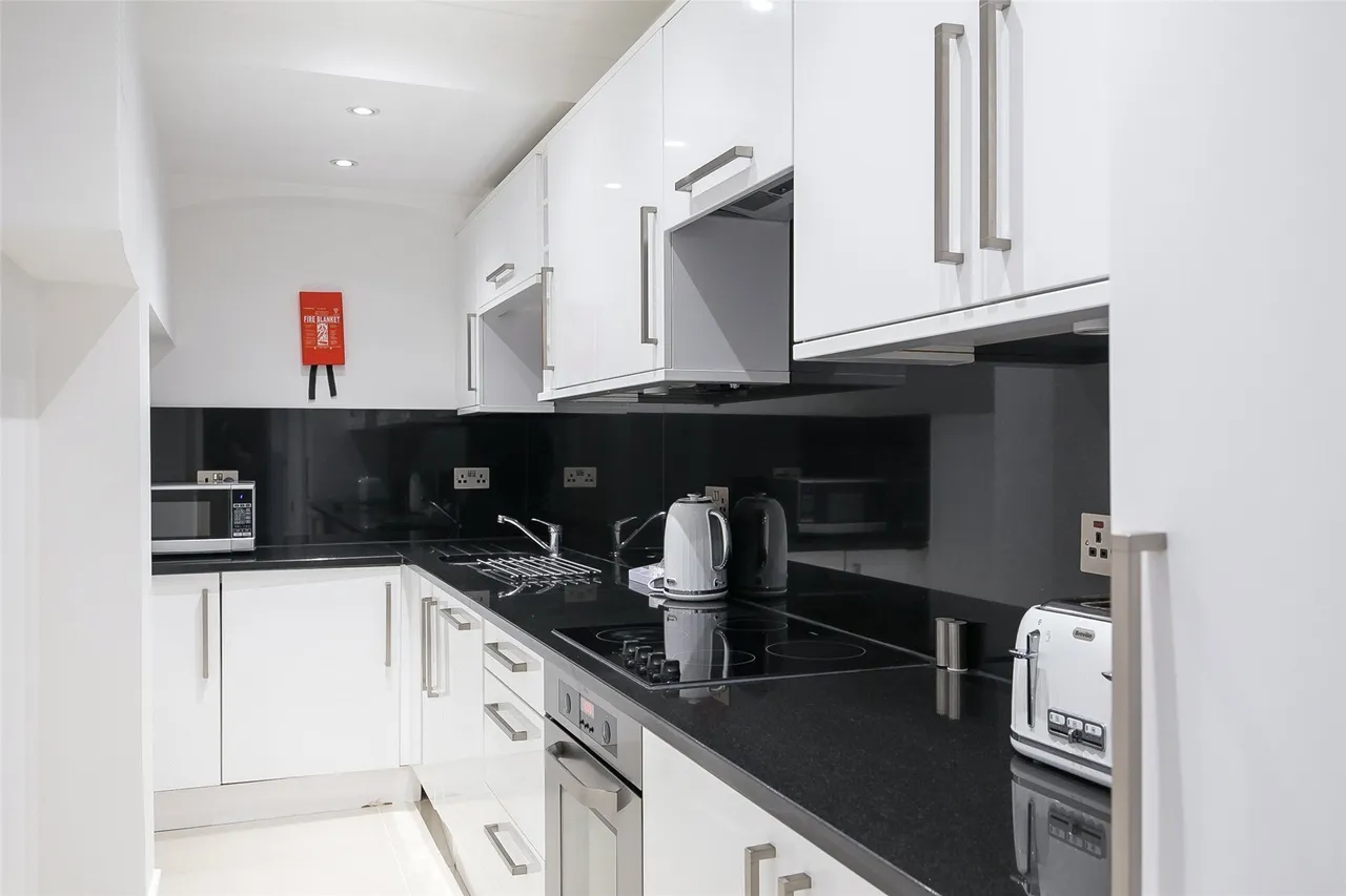Chilworth Court, London, W2, photo 2