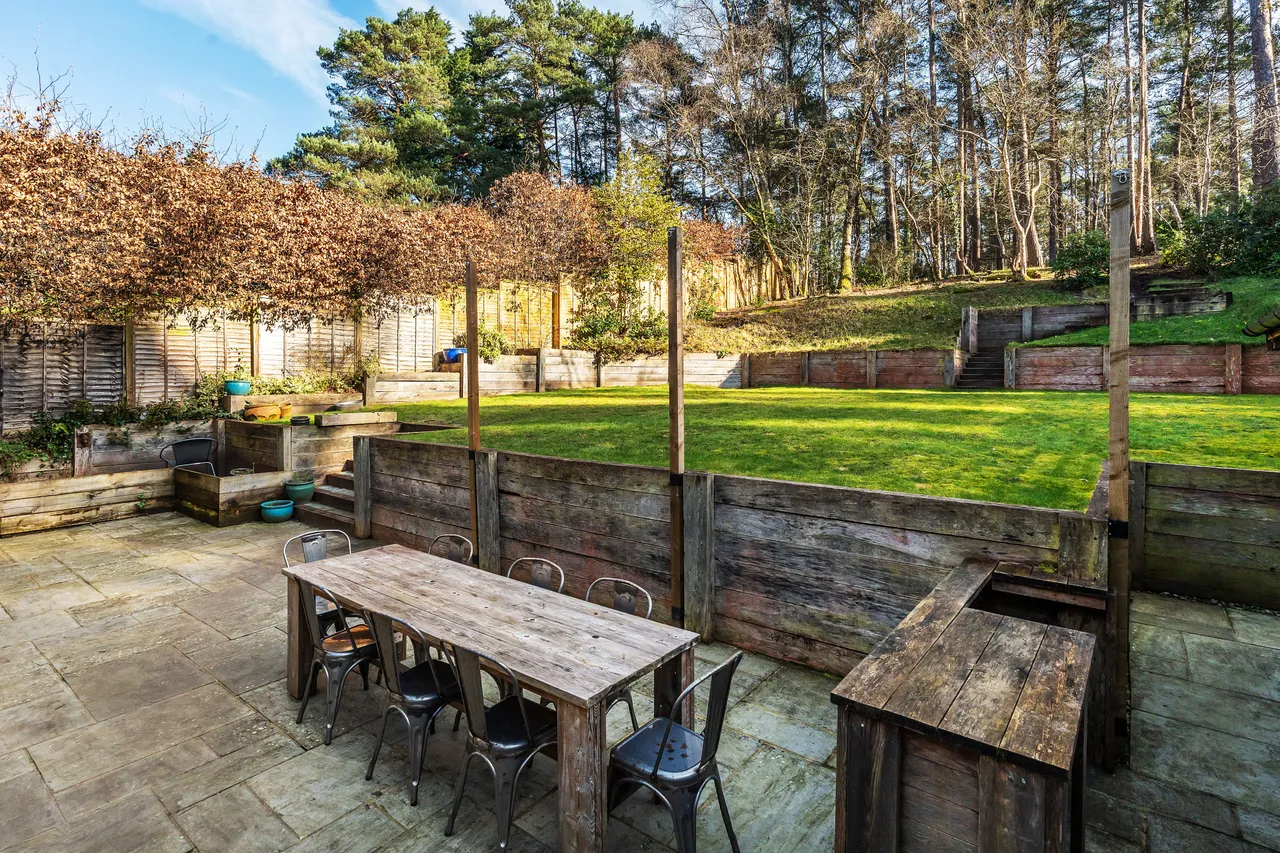 Frensham Vale, Farnham, GU10, photo 8