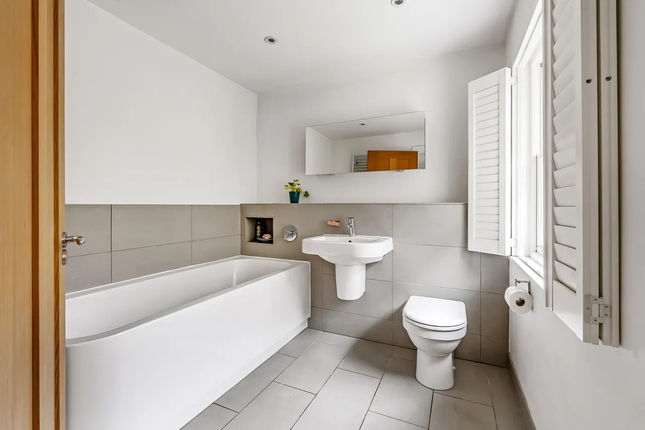 Frensham Vale, Farnham, GU10, photo 15