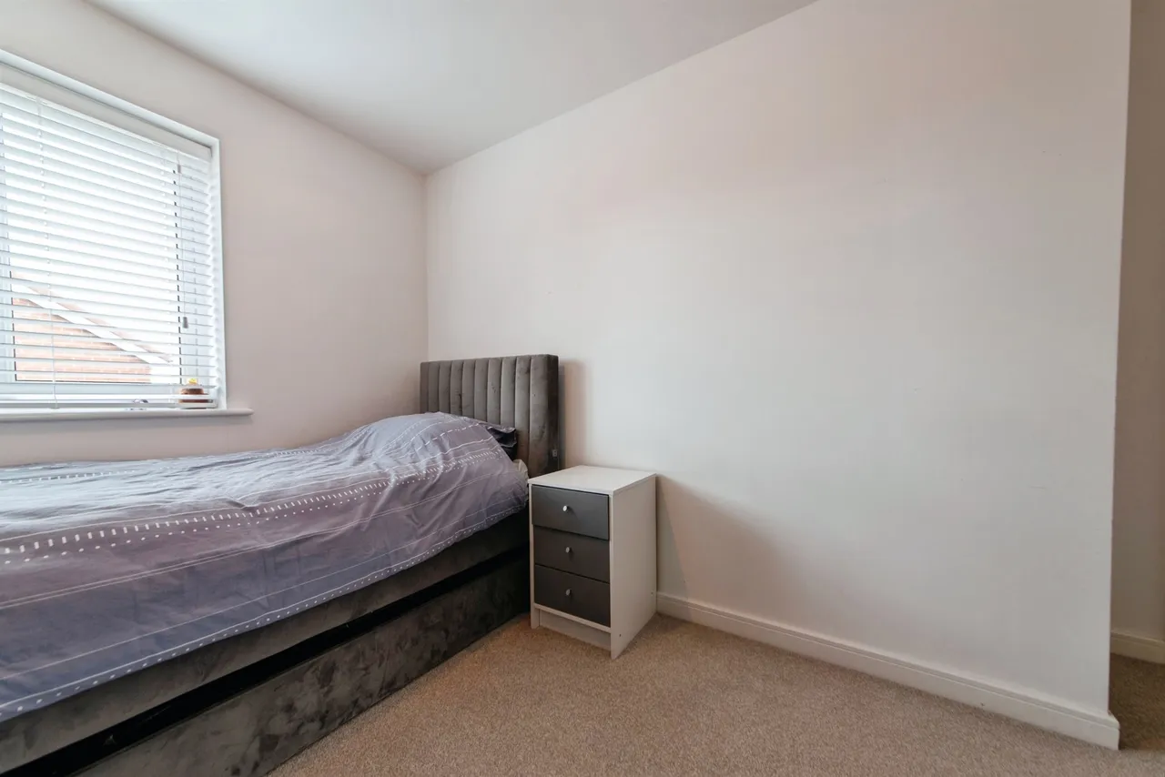 Lingfield Park BOURNE, PE10, photo 10