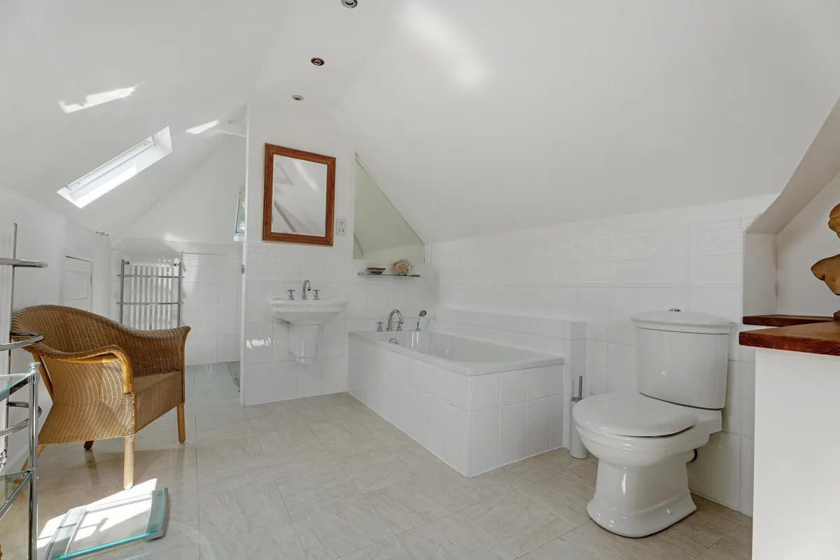 Parsonage Lane, Omberlsey, WR9, photo 16