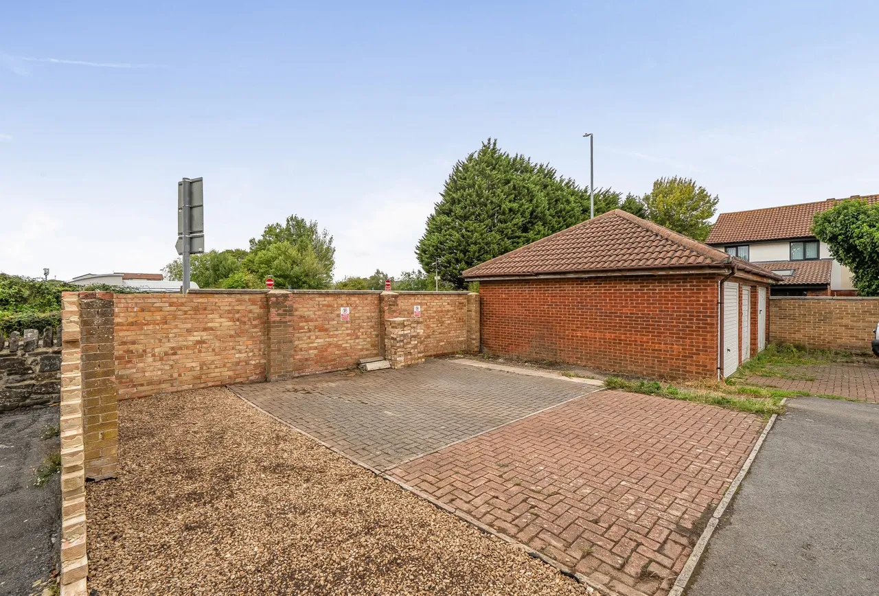 Longs Drive, Gloucestershire, Yate, BS37 5XN, photo 19