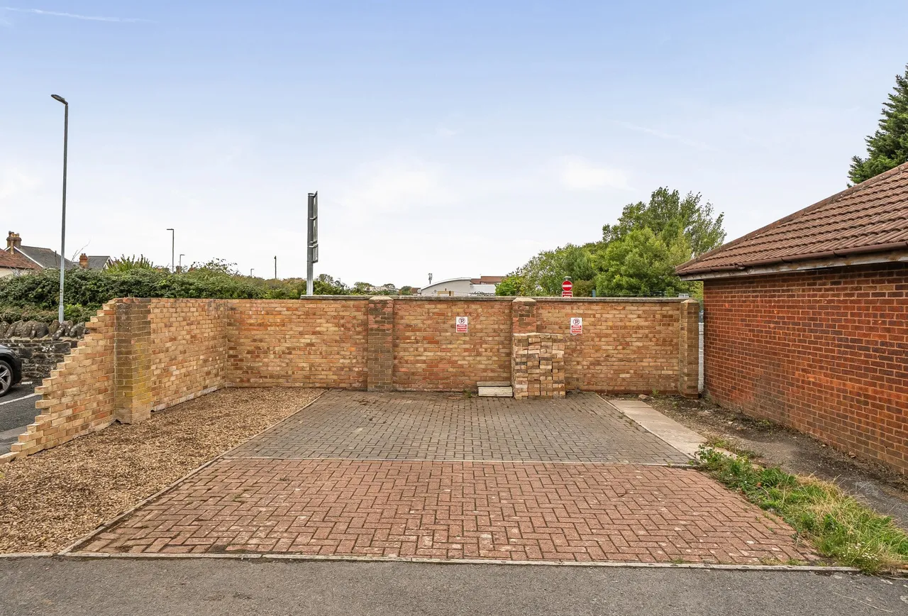 Longs Drive, Gloucestershire, Yate, BS37 5XN, photo 18