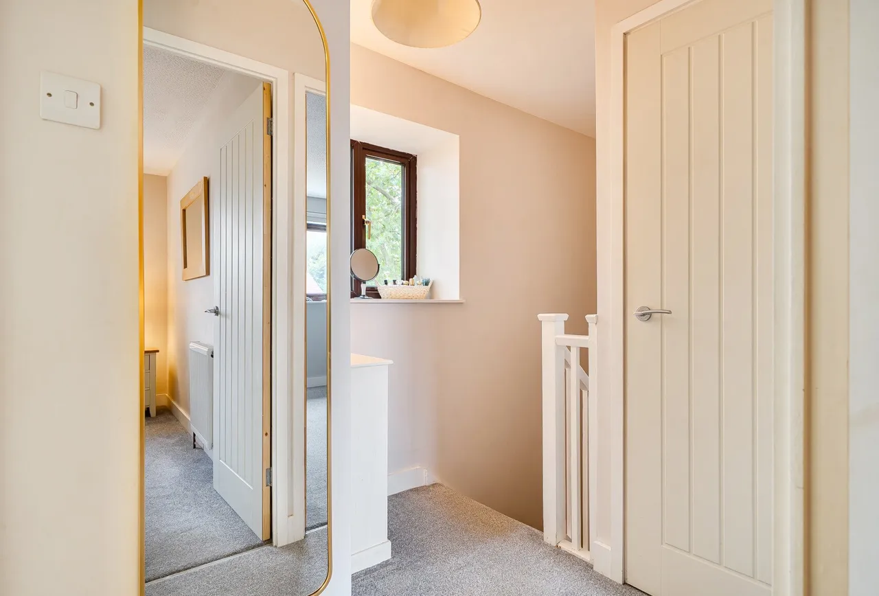 Longs Drive, Gloucestershire, Yate, BS37 5XN, photo 17