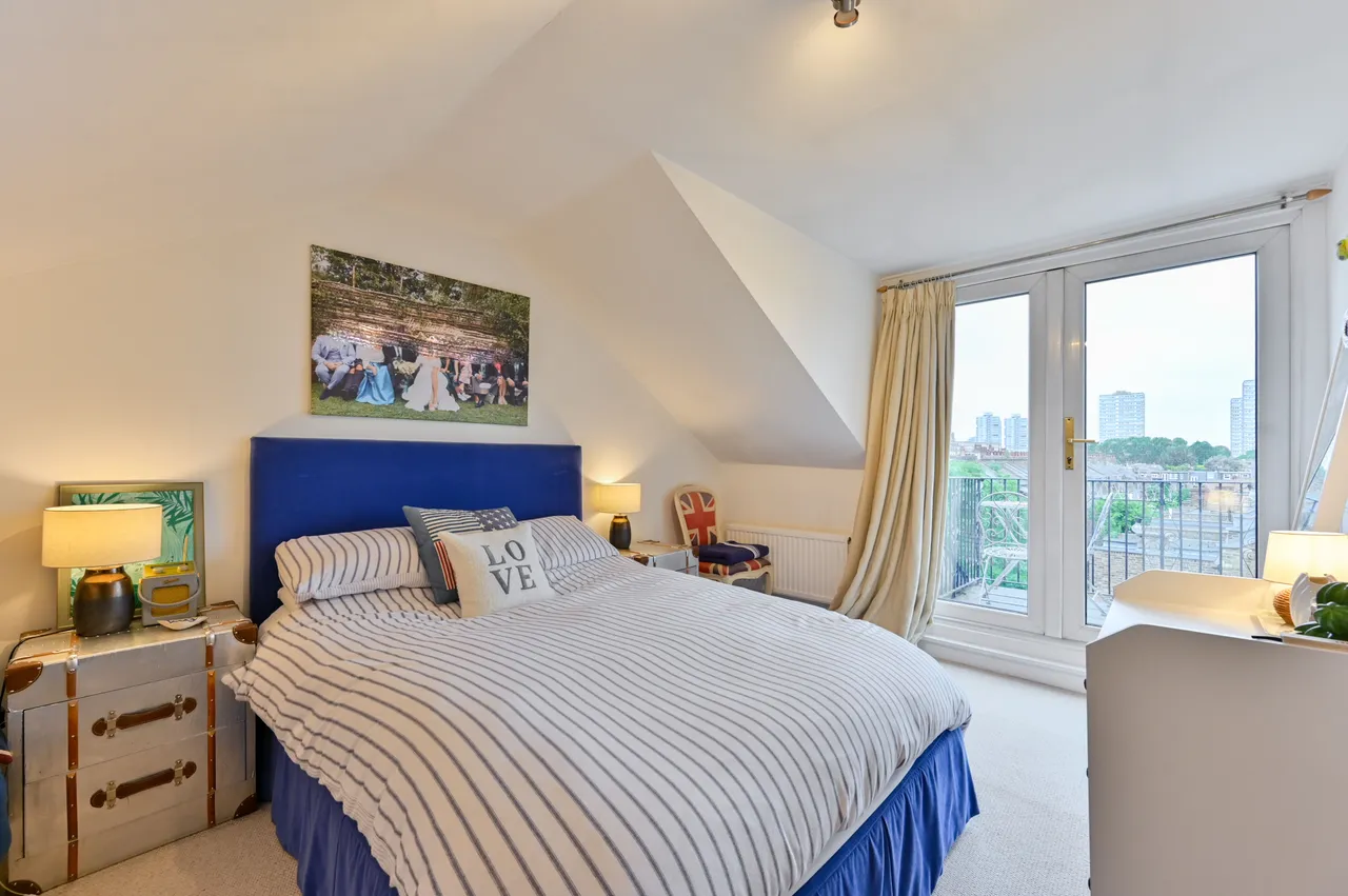 300a Battersea Park Road, London, photo 10