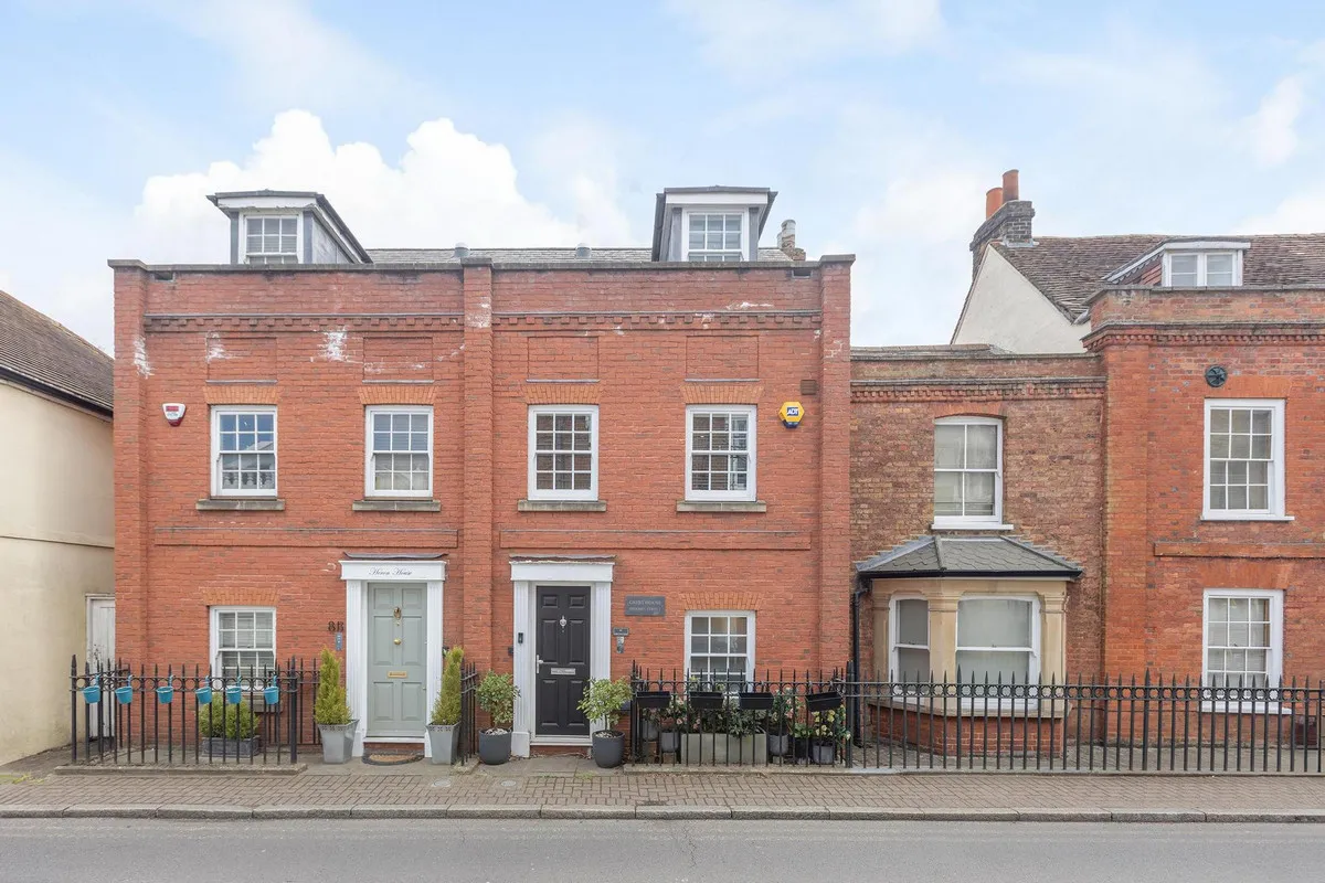 3 bed house for sale, Thames Street, Sunbury-on-thames, TW16