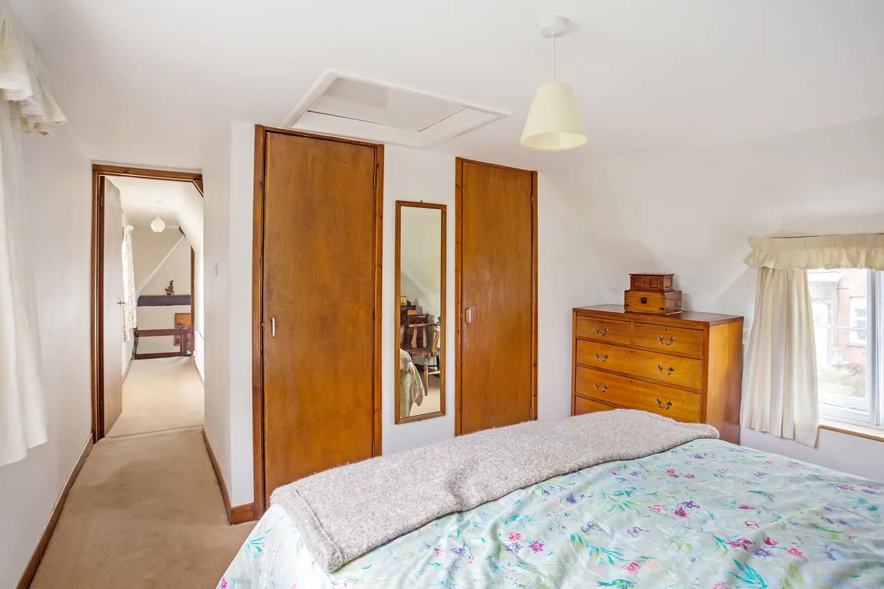 London Road, Marlborough, SN8, photo 5