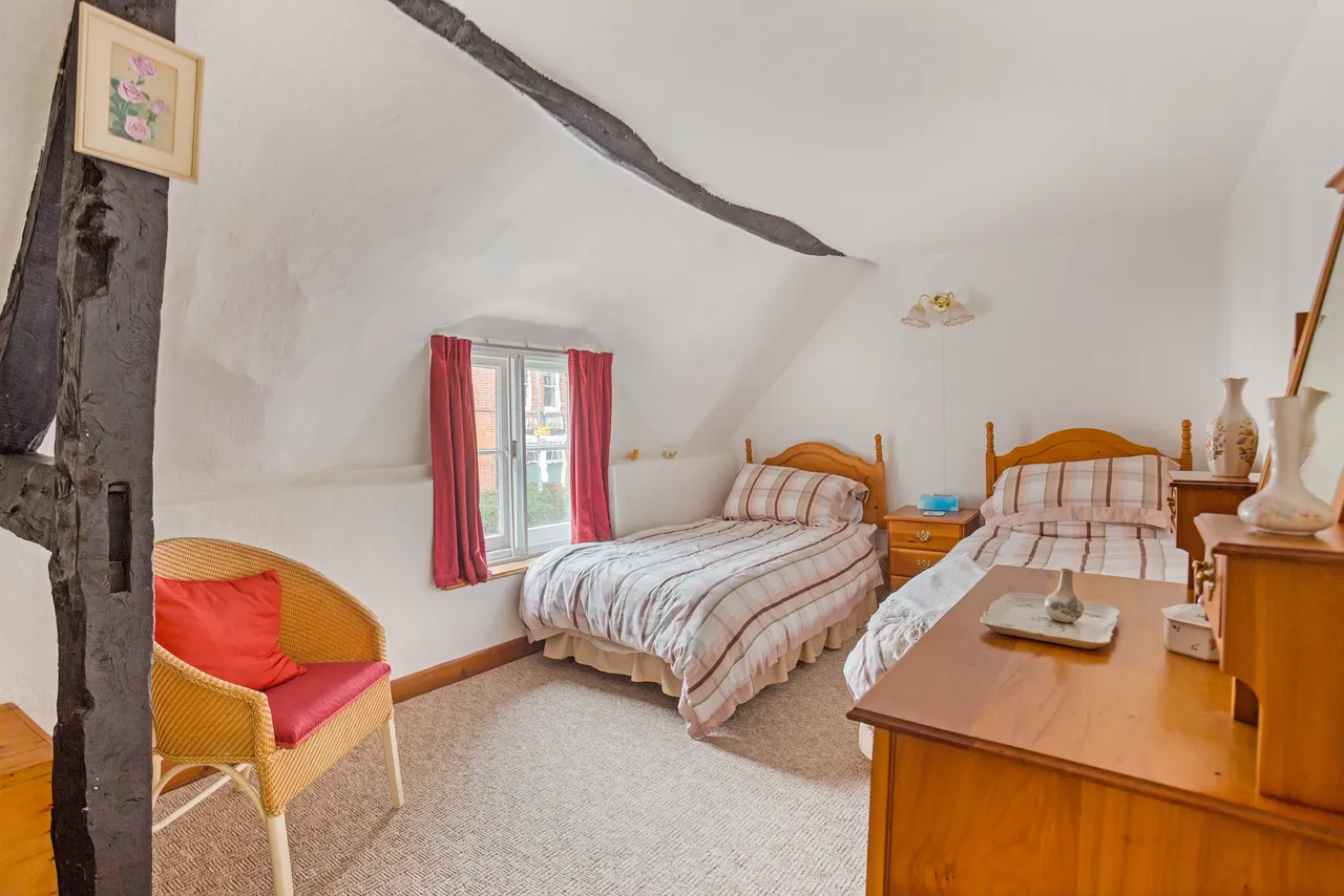 London Road, Marlborough, SN8, photo 6