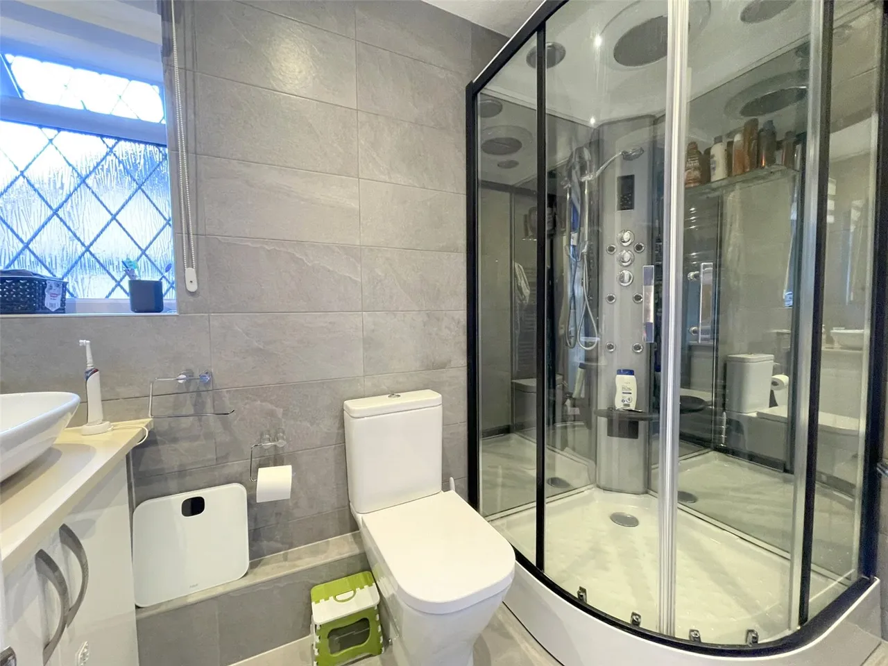 Tenby Road, Frimley, GU16, photo 8