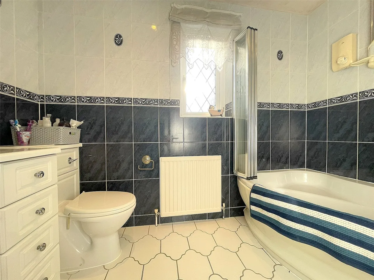 Tenby Road, Frimley, GU16, photo 16