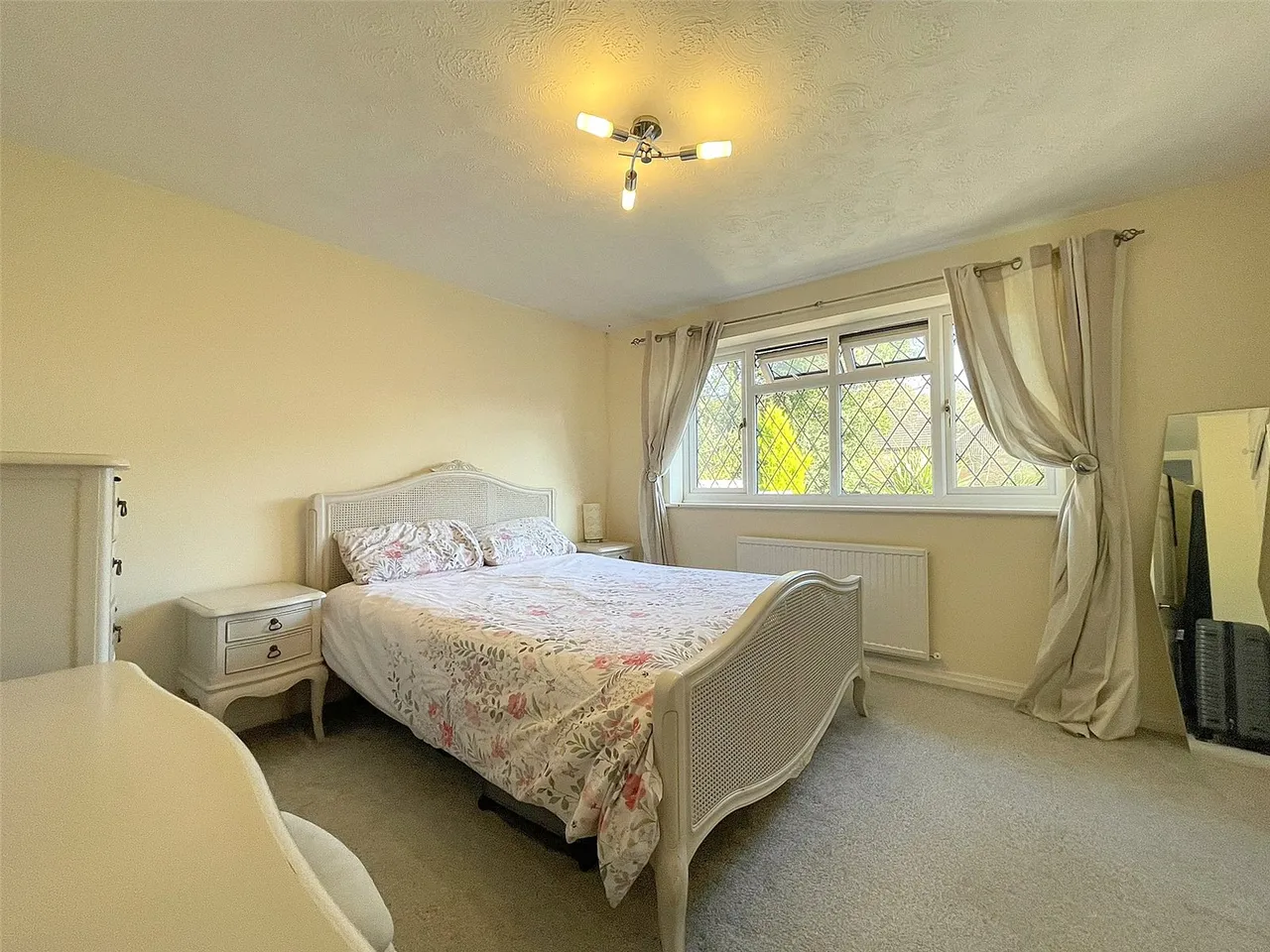 Tenby Road, Frimley, GU16, photo 7