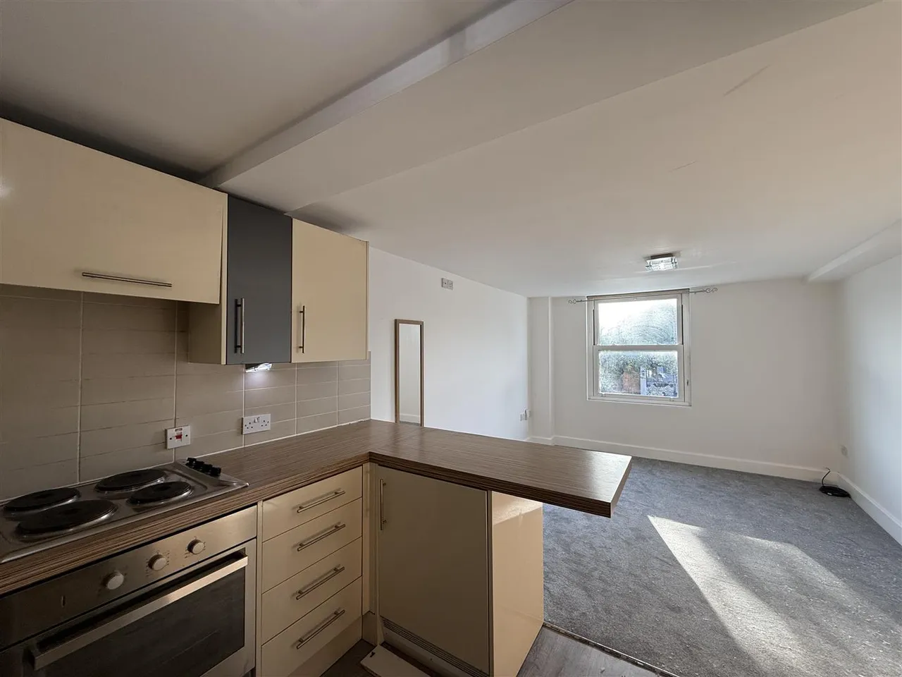 High Street, Stevenage, SG1, photo 5