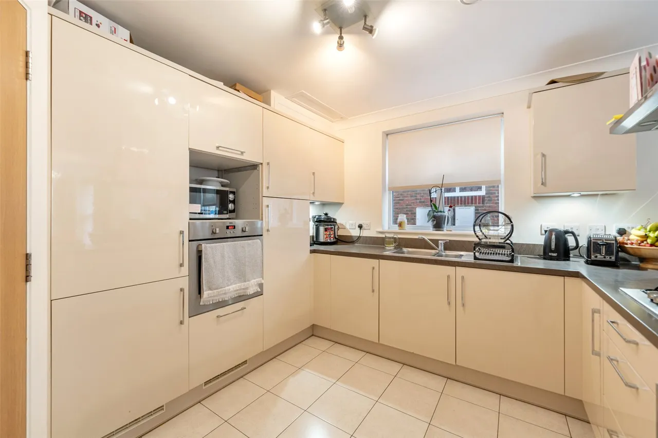 St. Botolphs Road, Worthing, BN11, photo 3