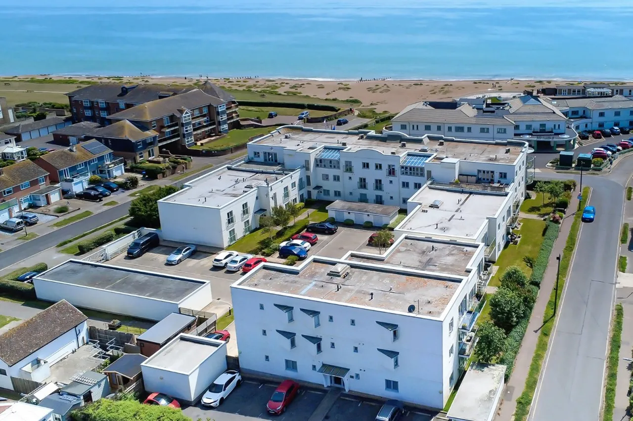 Rustington, Littlehampton, BN16, photo 12