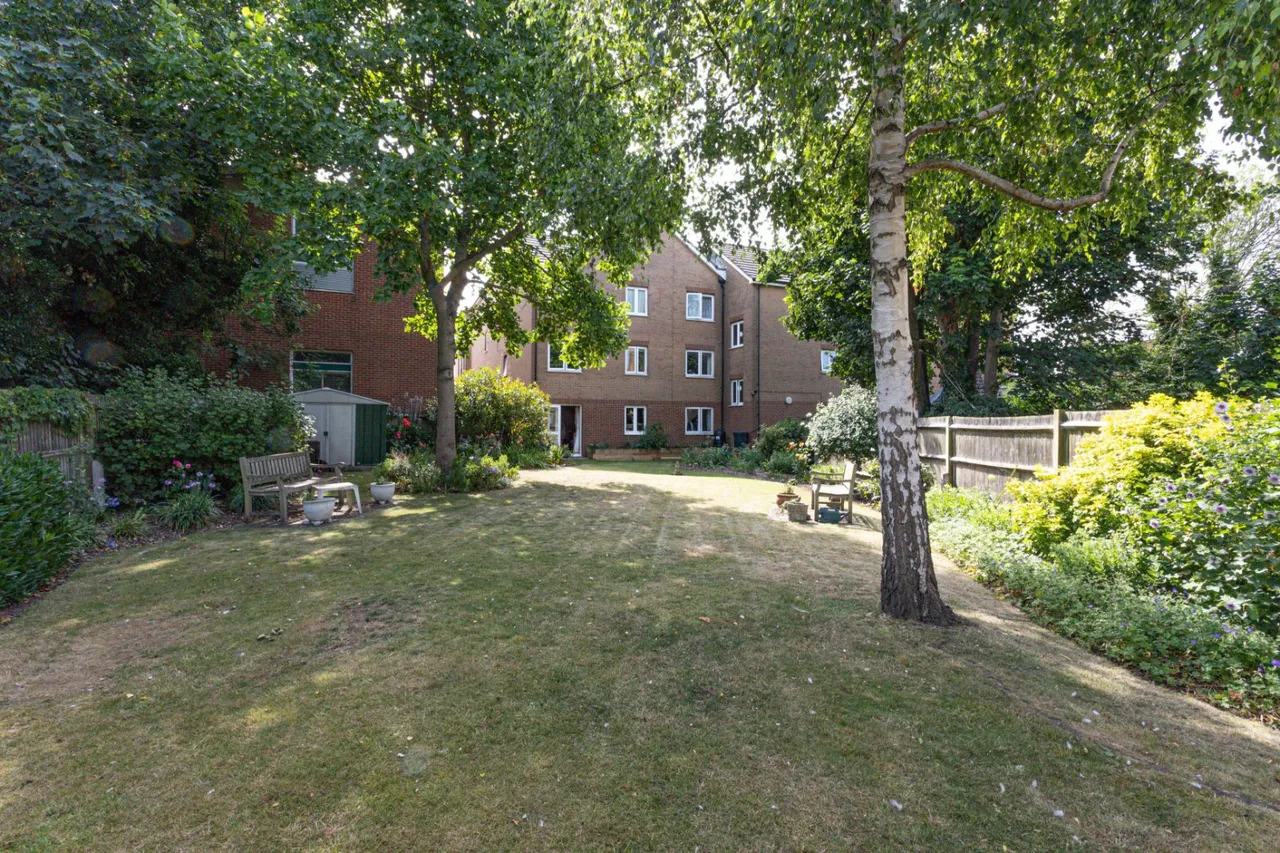 2 bed flat for sale, Albion Road, Birchington, CT7