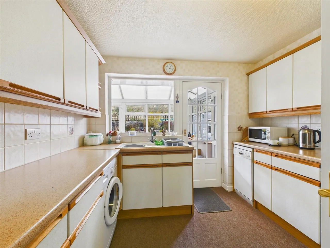 Harpur Hill Road, Buxton, photo 2