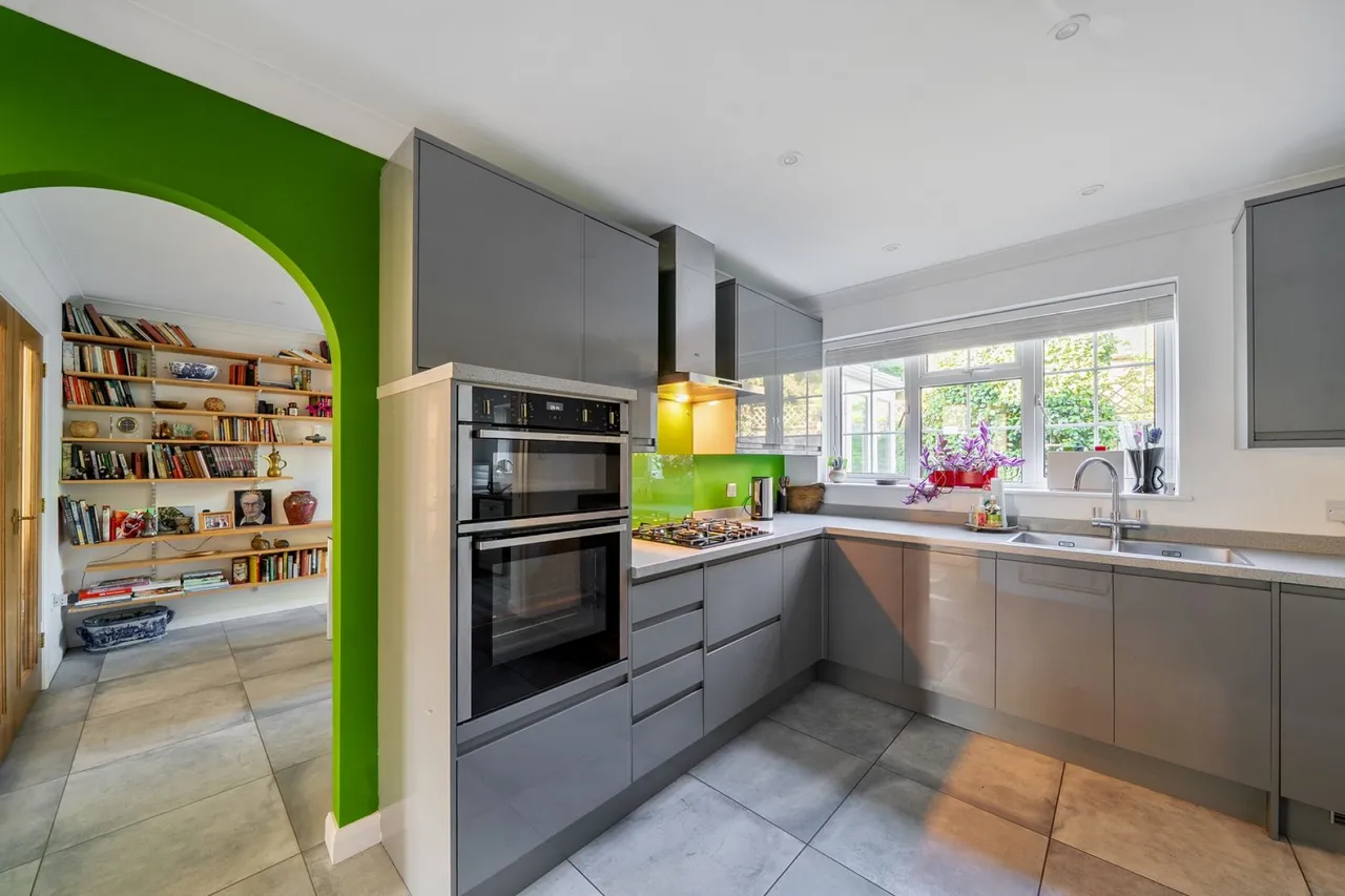 Worcester Place, Lymington, SO41, photo 7