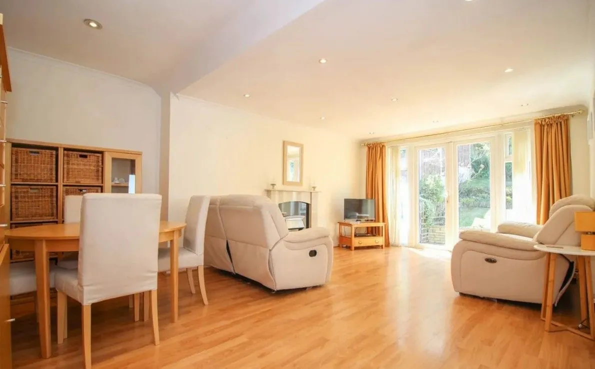 St. Georges Drive, Watford, WD19, photo 9
