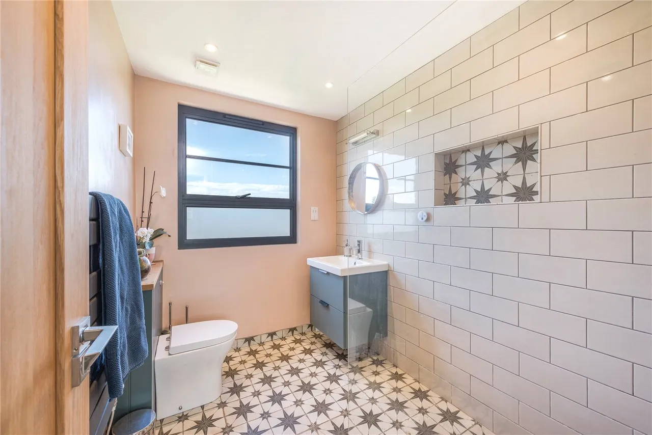 Roxburgh Road, London, SE27, photo 10