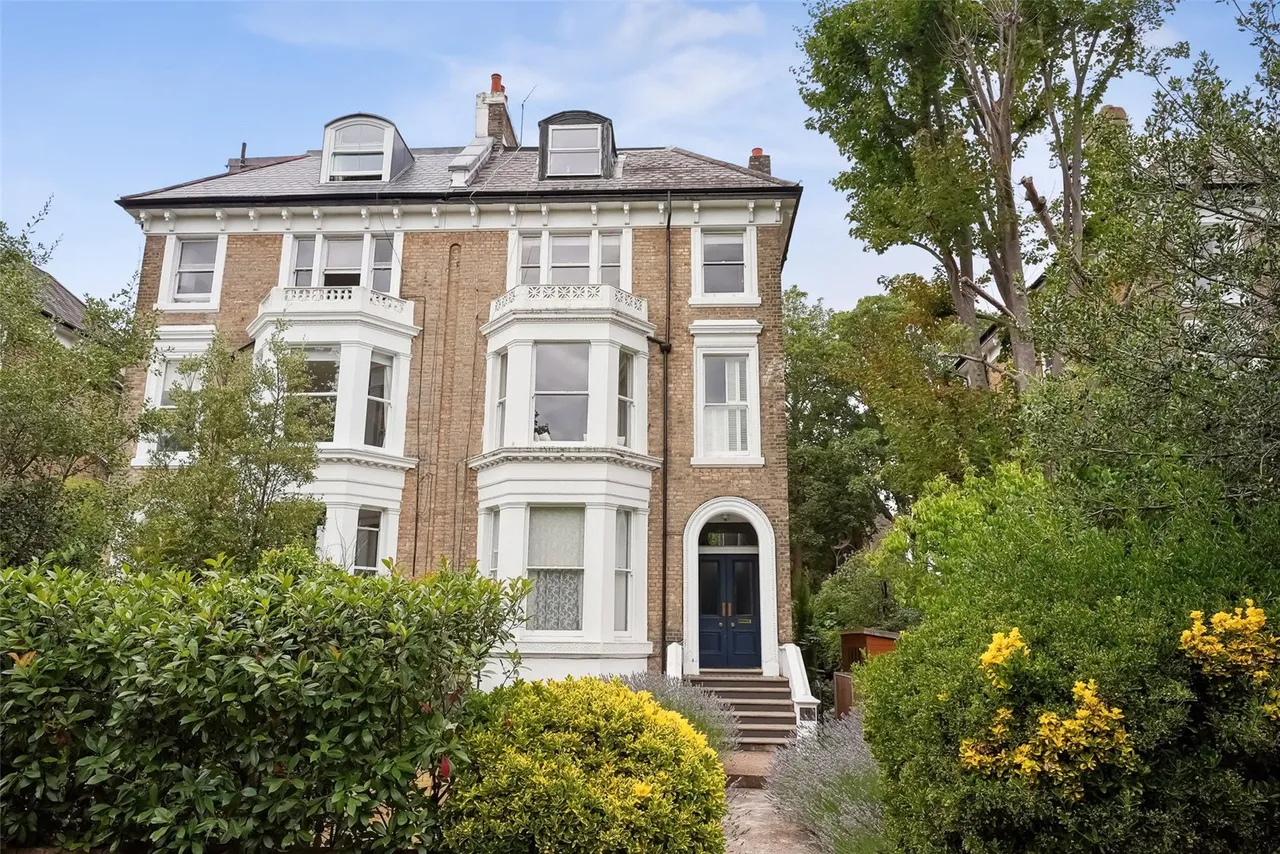 2 bed flat for sale — Cambridge Park, Twickenham, TW1 2PF