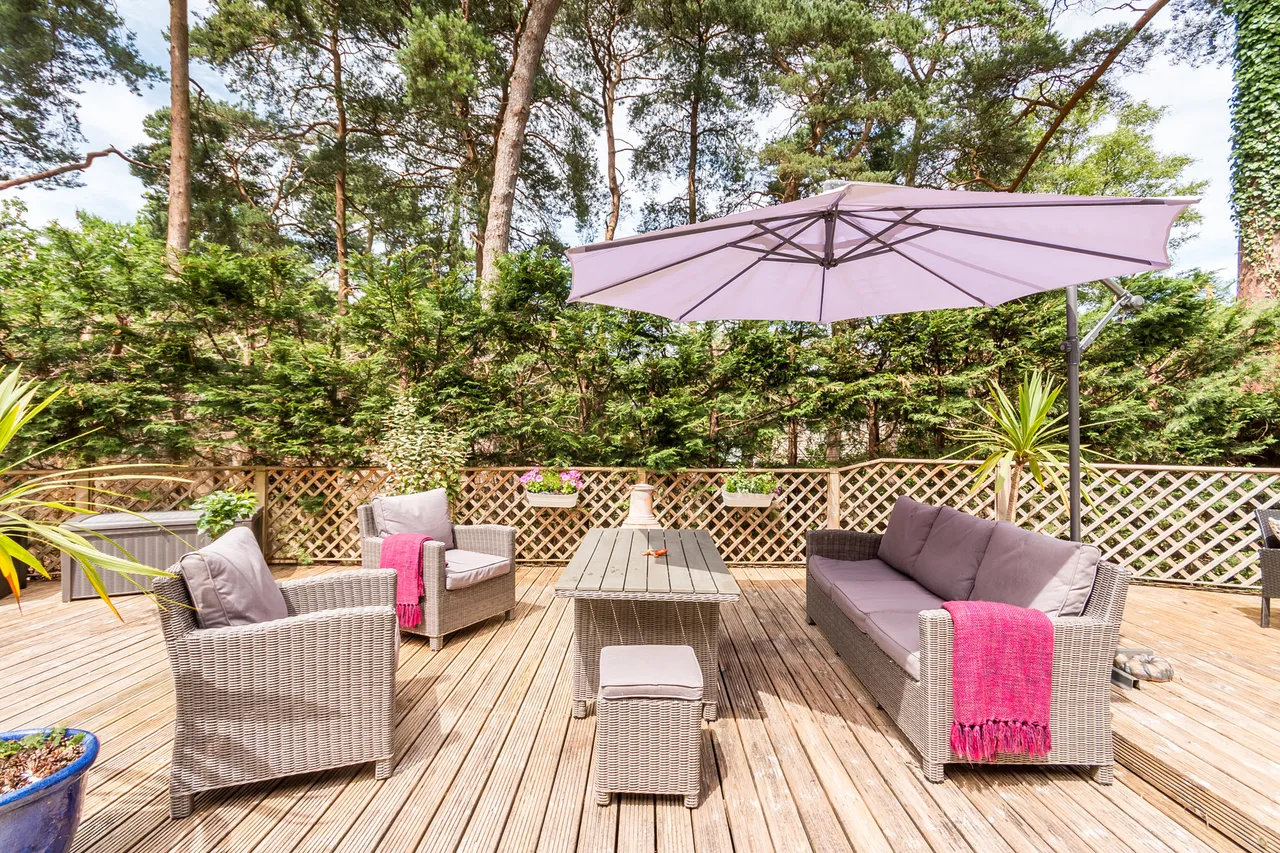 24 Pinewood Road, St. Ives, Ringwood, BH24 2PA, photo 23