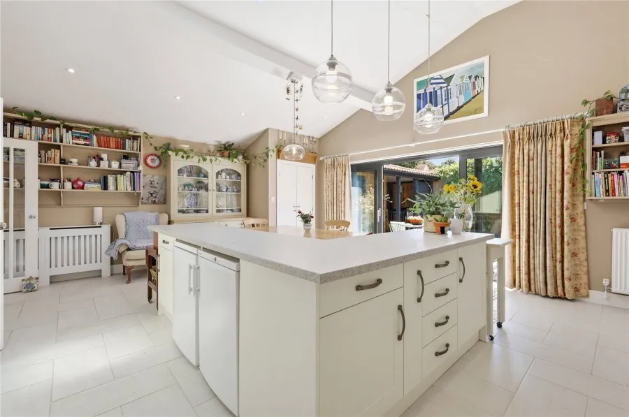 with 4 bedrooms in Great Chesterford, Nr Saffron Walden, CB10, photo 2