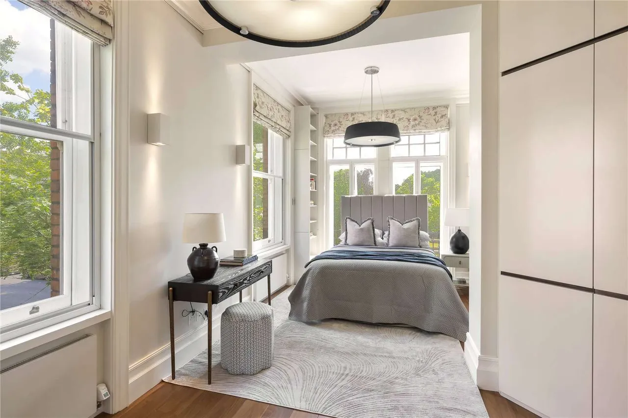 Burton Court, Franklins Row, London, SW3 4TA, photo 12