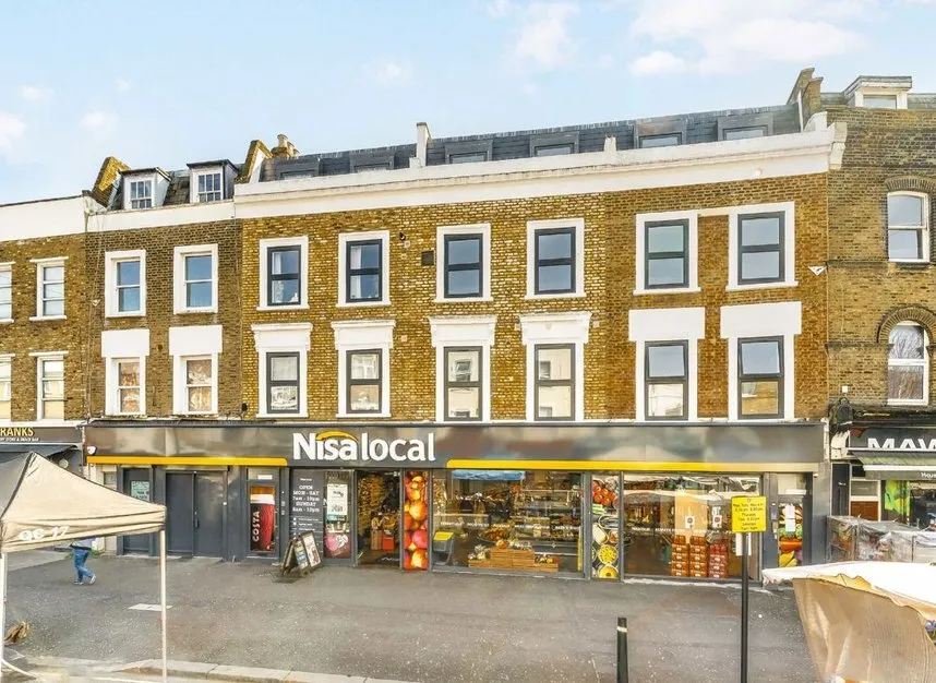 Queens Crescent, Kentish Town, NW5, photo 5