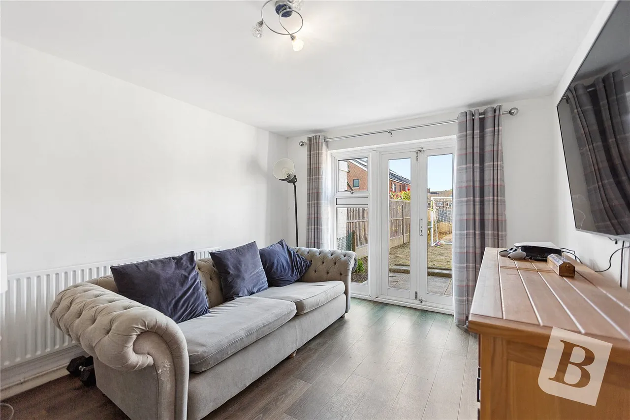 Roseberry Gardens, Upminster, RM14, photo 7