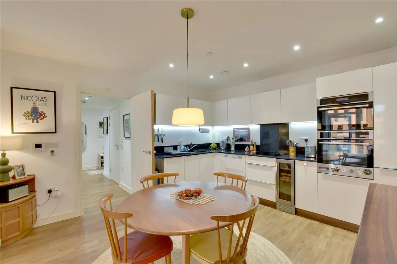 Loop Court, 1 Telegraph Avenue, Greenwich, London, SE10, photo 12