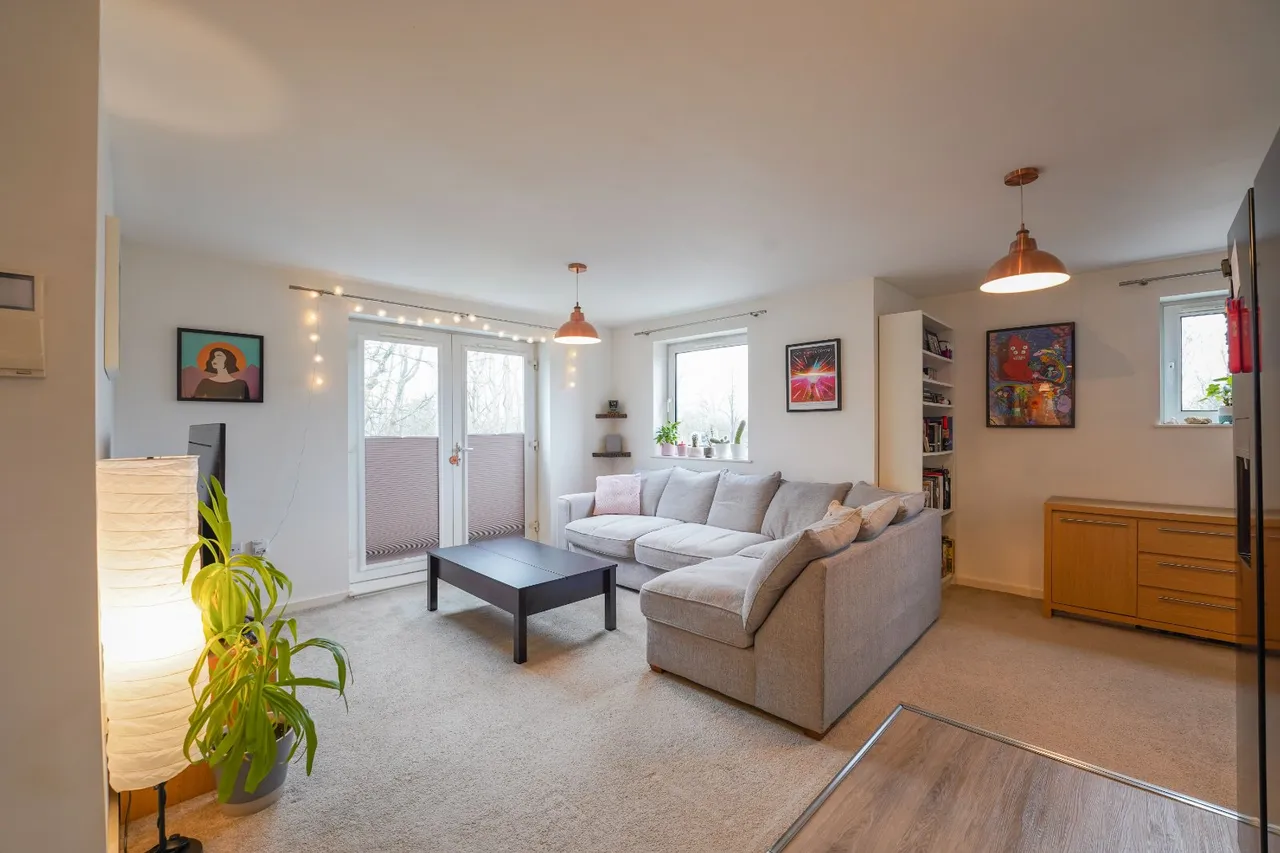 Carrington Lane, Sale, M33, photo 2