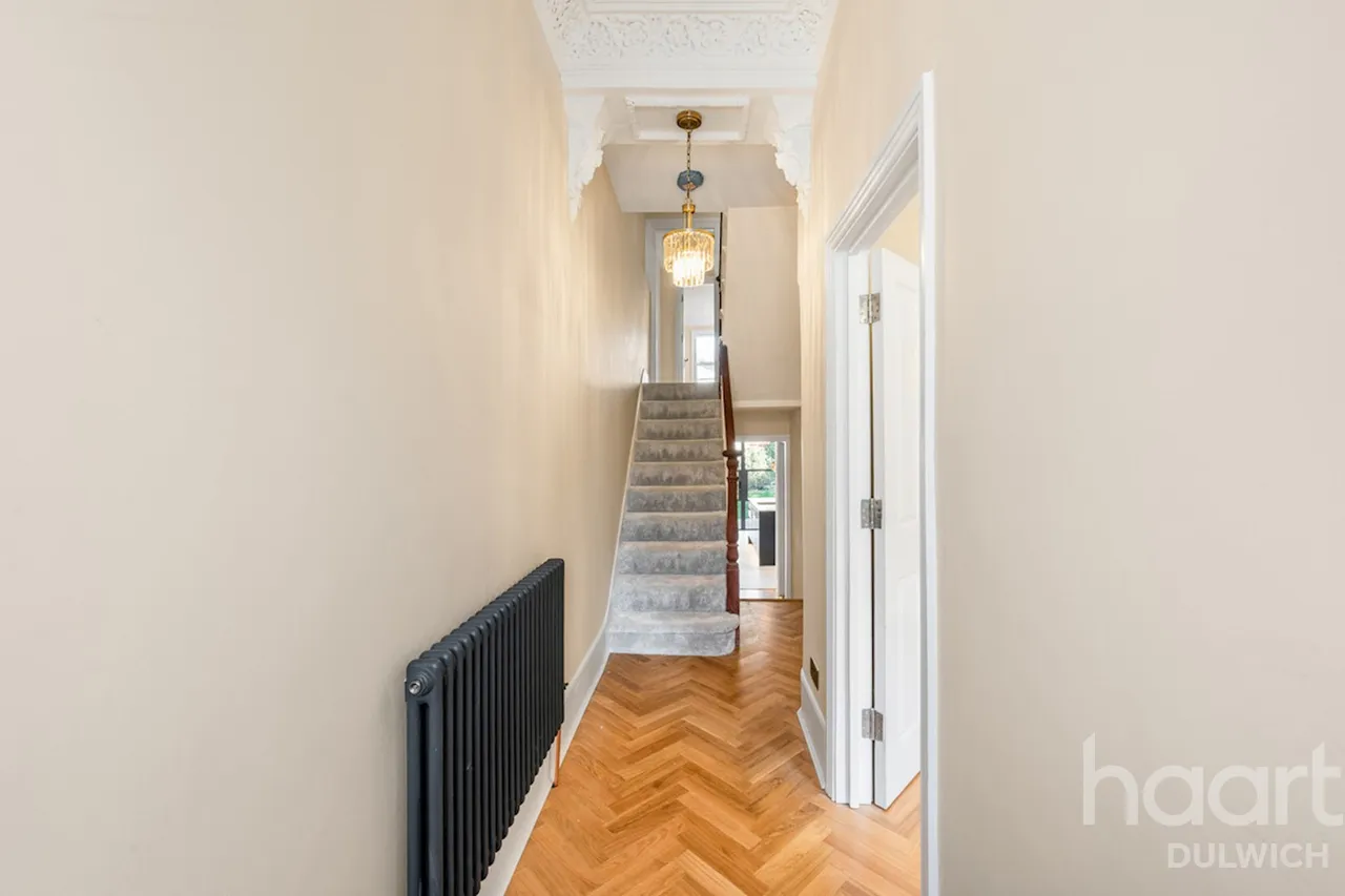 Shenley Road, London, SE5, photo 2