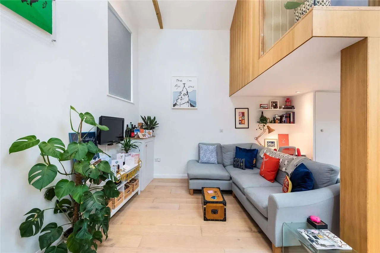 Bloemfontein Way, Shepherds Bush, London, W12 7BQ, photo 5