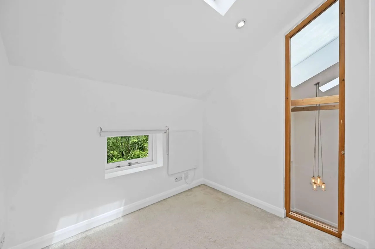 Bloemfontein Way, Shepherds Bush, London, W12 7BQ, photo 8